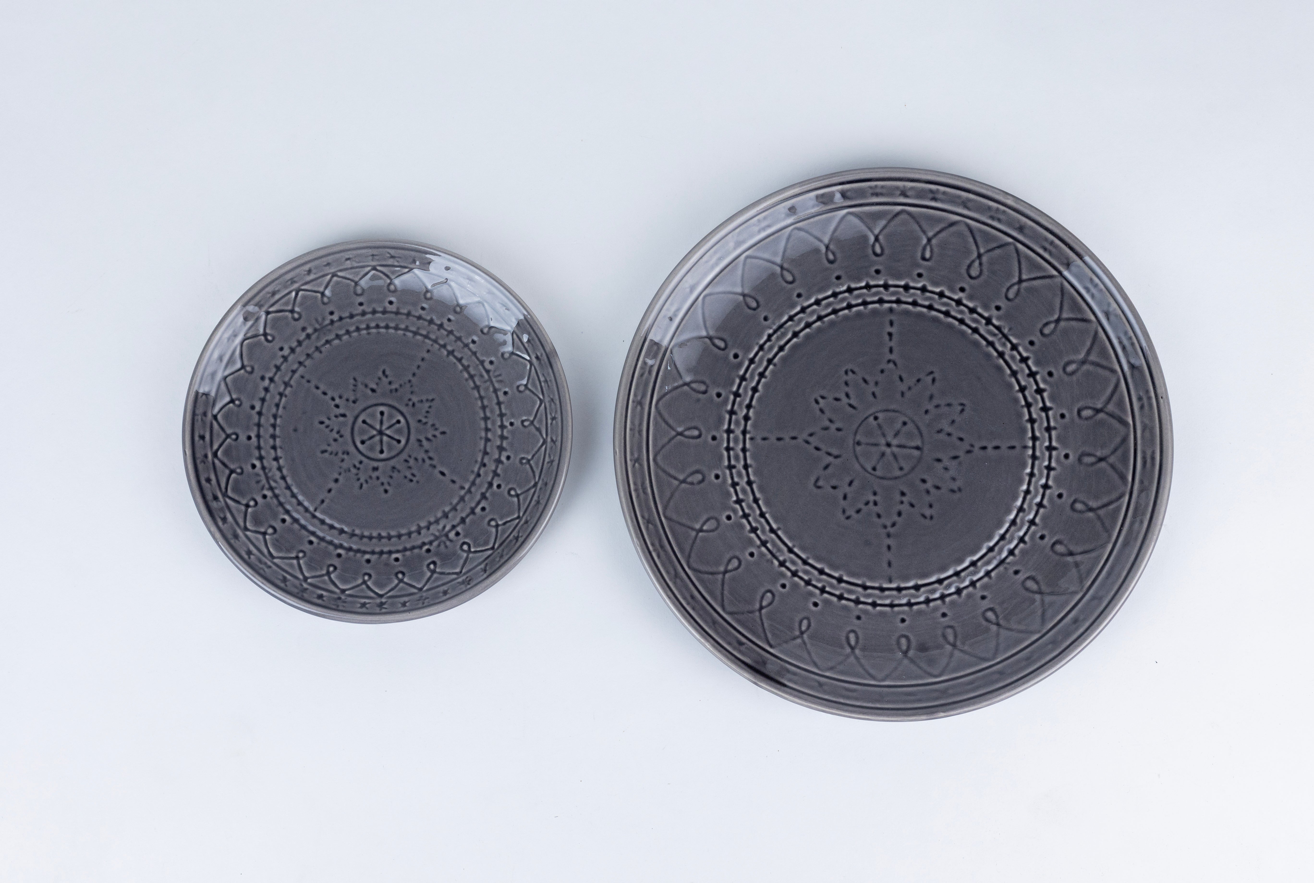Grey Embossed Dinner Set Ceramic